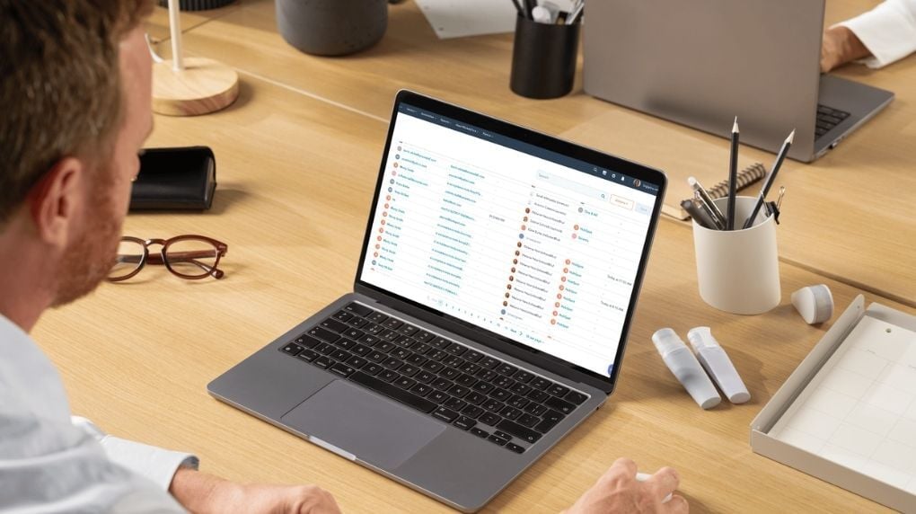 HubSpot CRM leads